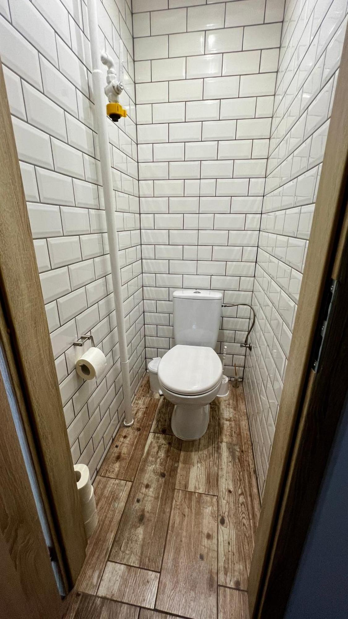 Industrial Apartment I 24Hr Self Check-In I Free Parking & Coffee Banska Bystrica Exterior photo